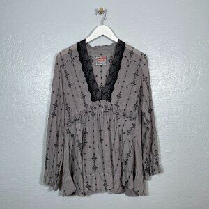 Johnny Was Women S Gray Black Embroidered Tunic Blouse V Neck Ruche Waist Boho